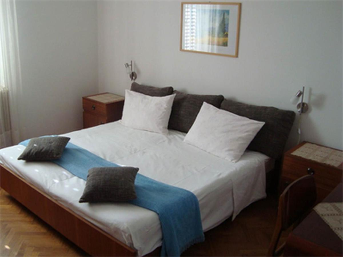 Rooms Rita Cres Exteriör bild